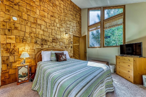 Moose Hideaway image 16