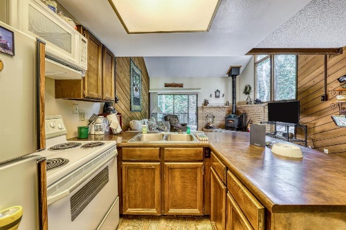 Moose Hideaway image 25