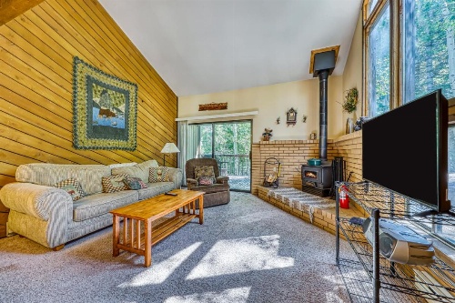 Moose Hideaway image 7